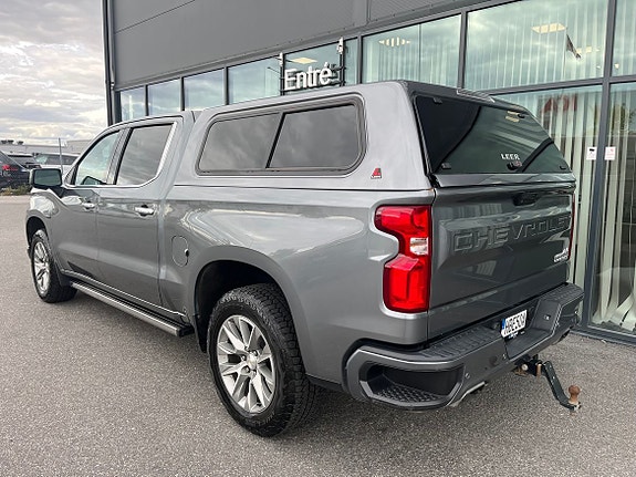Chevrolet Silverado EV 3 of 24