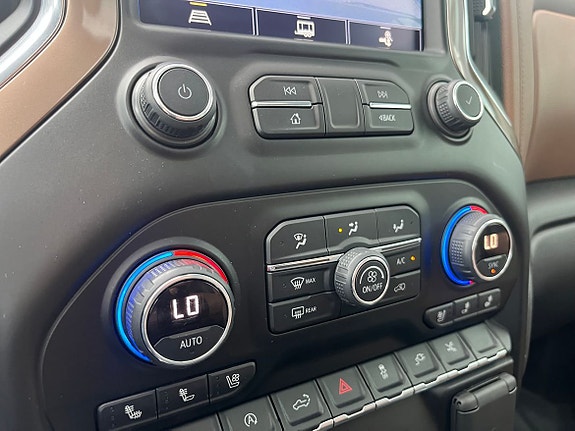 Chevrolet Silverado EV 15 of 24