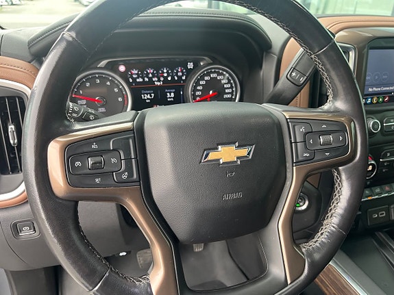 Chevrolet Silverado EV 12 of 24
