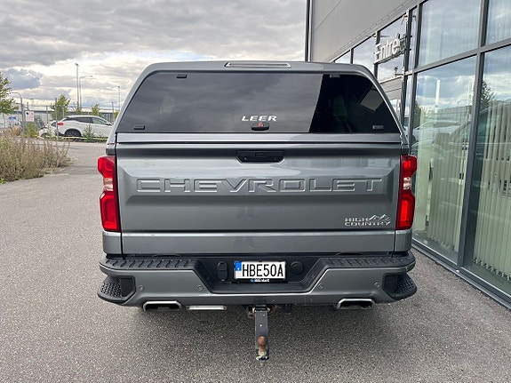 Chevrolet Silverado EV 5 of 24