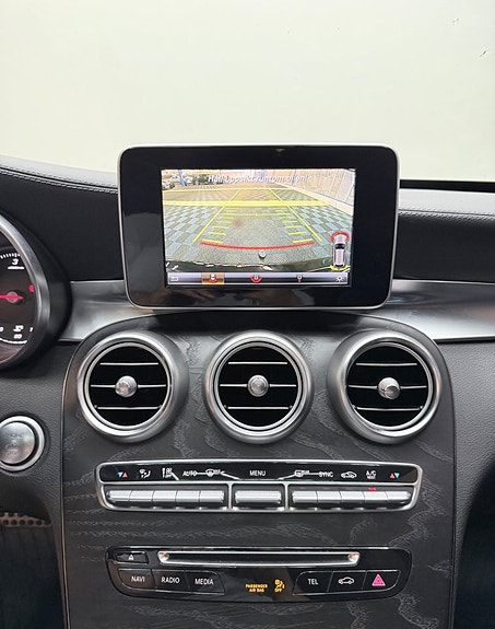 Mercedes-Benz C220 d 15 of 16