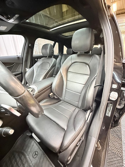 Mercedes-Benz C220 d 5 of 16