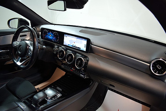Mercedes-Benz A180 d 15 of 25