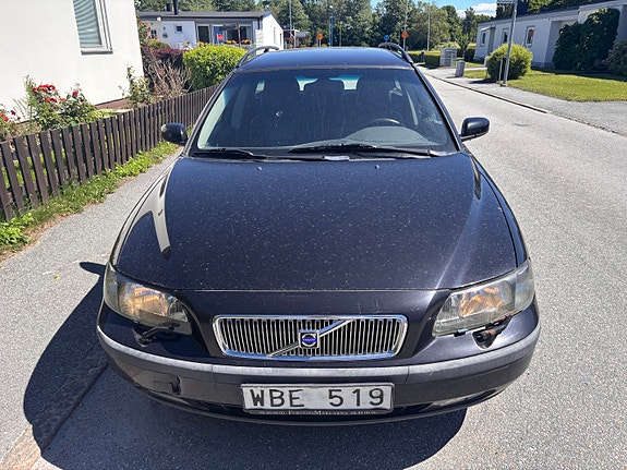 Volvo V70 2004