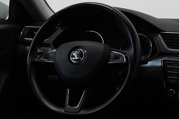 Skoda Superb 15 of 30