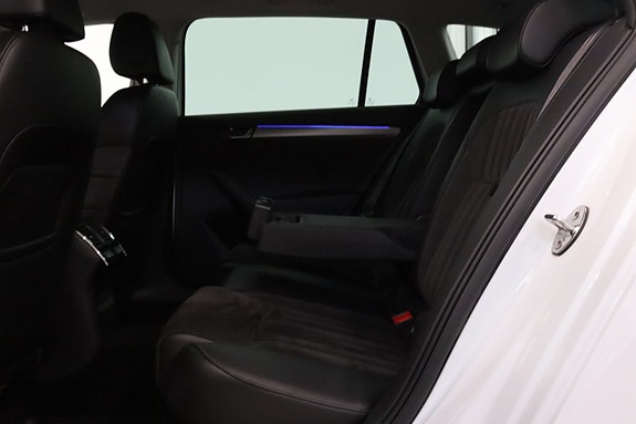 Skoda Superb 28 of 30