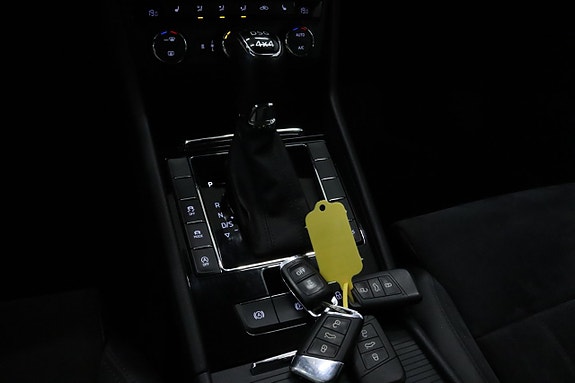 Skoda Superb 27 of 30