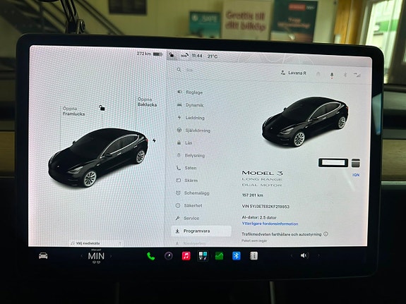 Tesla Model 3 19 of 21