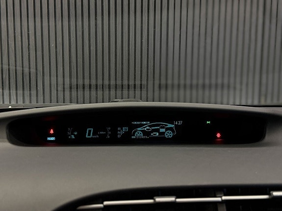 Toyota Prius 18 of 25