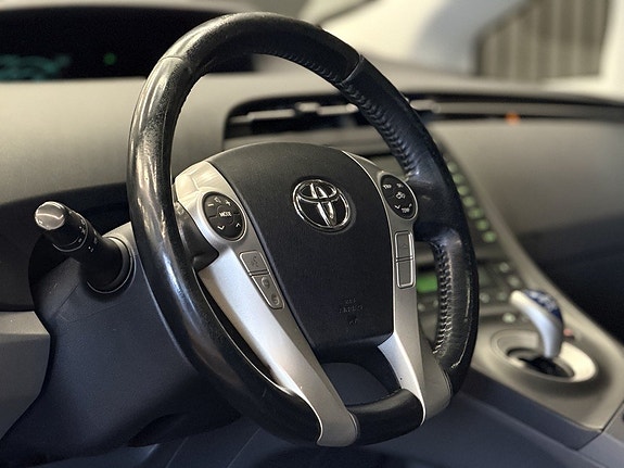 Toyota Prius 14 of 25