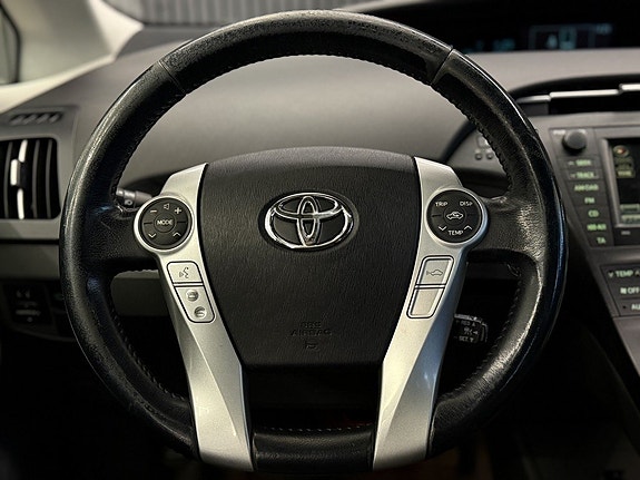 Toyota Prius 17 of 25