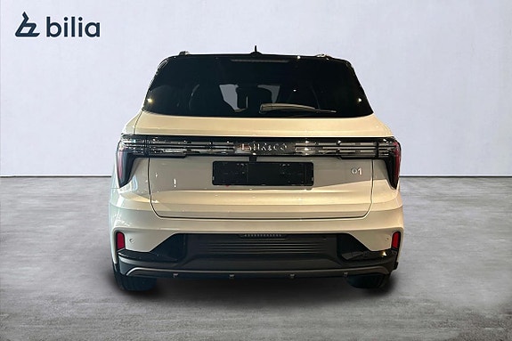 Lynk & Co 01 5 of 21