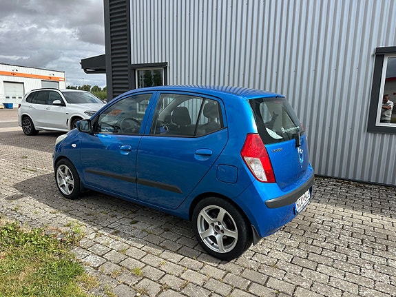 Hyundai i10 3 of 14