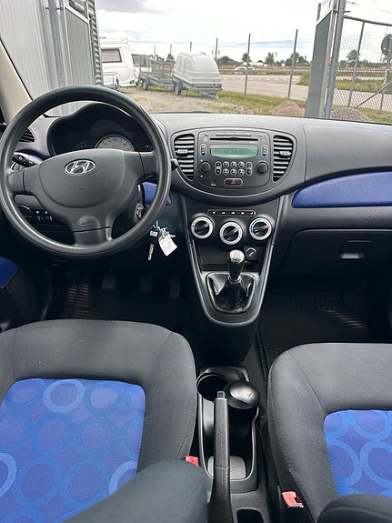 Hyundai i10 8 of 14