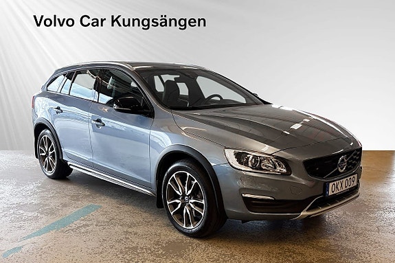 Volvo V60 Cross Country 6 of 26