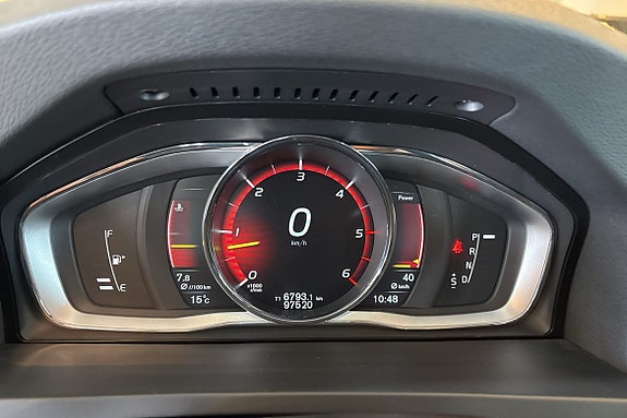 Volvo V60 Cross Country 19 of 26