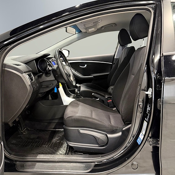 Hyundai i30 10 of 25