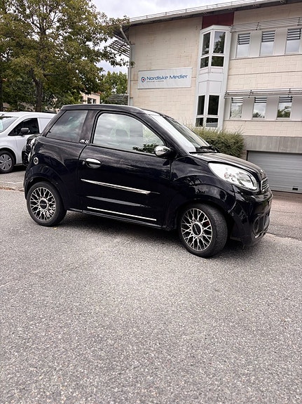 Microcar M8 2 of 6