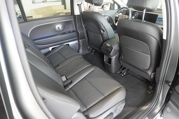 Hyundai Ioniq 9 7 of 13