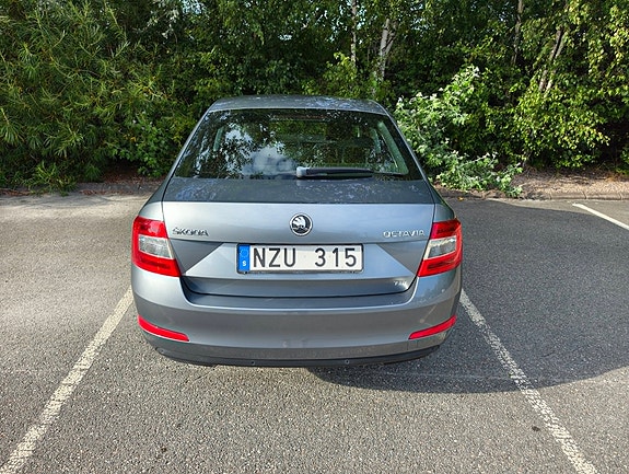 Skoda Octavia 4 of 10