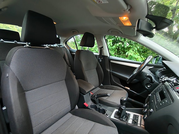 Skoda Octavia 7 of 10