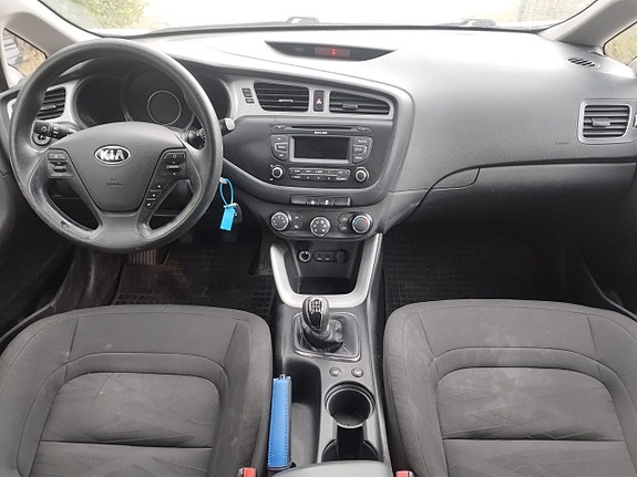 Kia Ceed 8 of 11