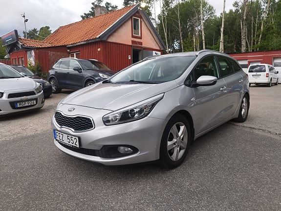 Kia Ceed 2 of 11