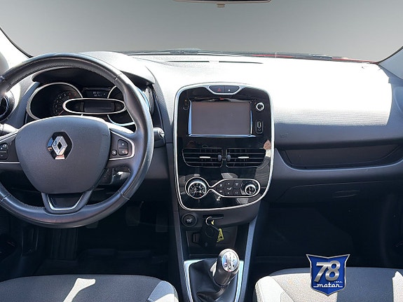 Renault Clio 9 of 16