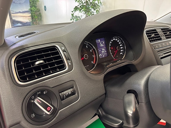 Volkswagen Polo 13 of 20