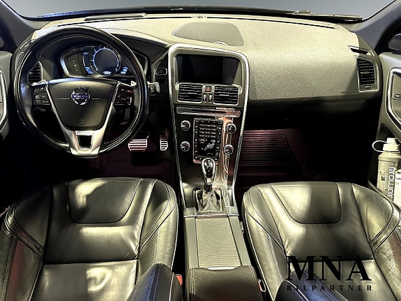 Volvo XC60 9 of 20