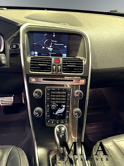 Volvo XC60 10 of 20