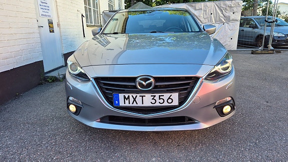 Mazda 3 3 of 18