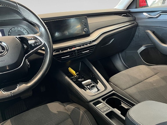 Skoda Octavia 10 of 13