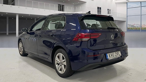 Volkswagen Golf VIII 2 of 10