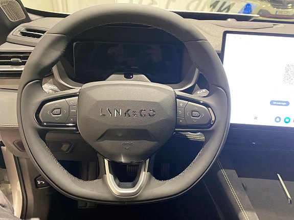 Lynk & Co 01 13 of 17
