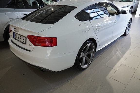 Audi A5 3 of 11