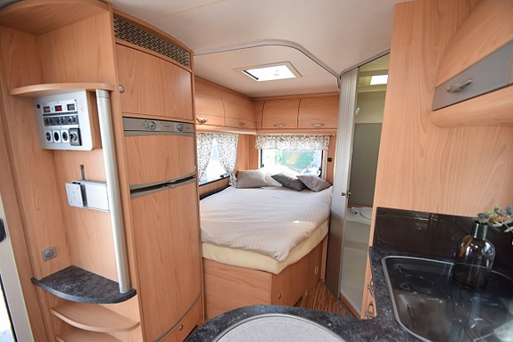 Bürstner T615 Franskbädd - Ny kamrem - Smidig - Rymlig - 3500kg 16 of 20