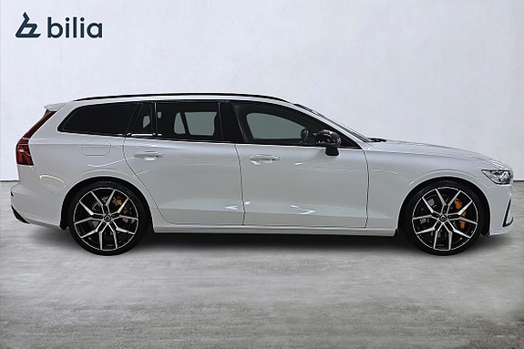 Volvo V60 18 of 24