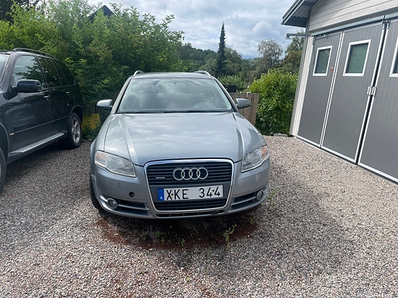 Audi A4 2 of 7