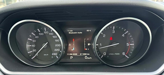 Land Rover Range Rover Sport 14 of 18