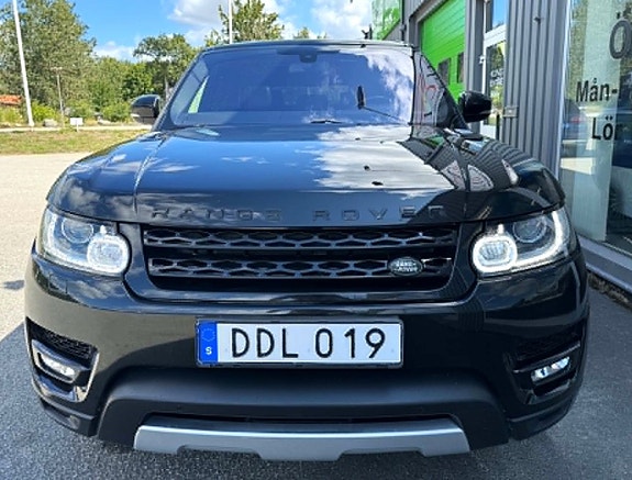 Land Rover Range Rover Sport 6 of 18