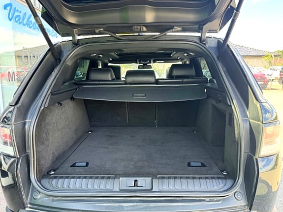 Land Rover Range Rover Sport 18 of 18