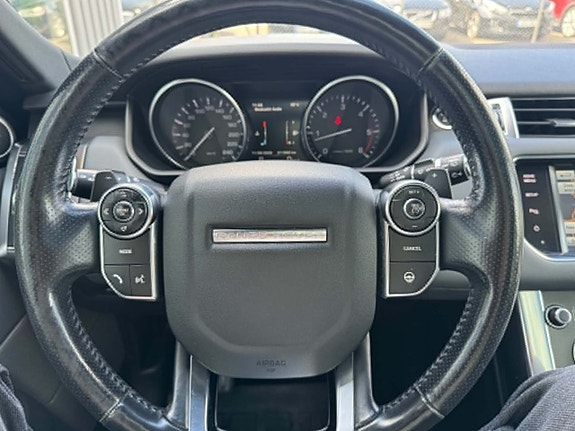 Land Rover Range Rover Sport 10 of 18