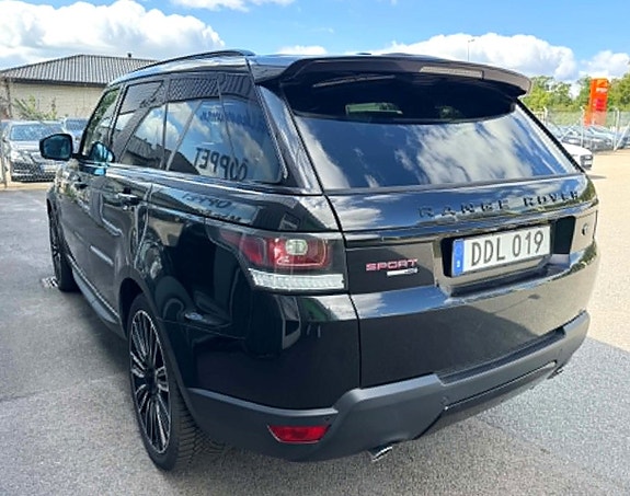 Land Rover Range Rover Sport 4 of 18