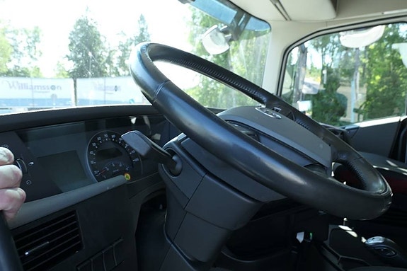 Volvo Körskoleutrustad FH430 4x2 13 of 13