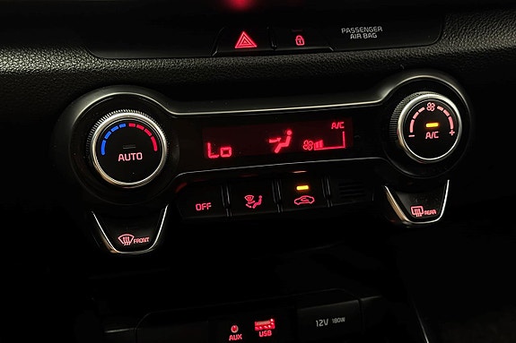 Kia Rio 25 of 30