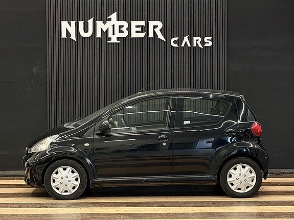 Toyota Aygo 7 of 24