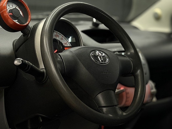Toyota Aygo 14 of 24