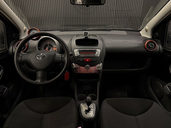 Toyota Aygo 18 of 24