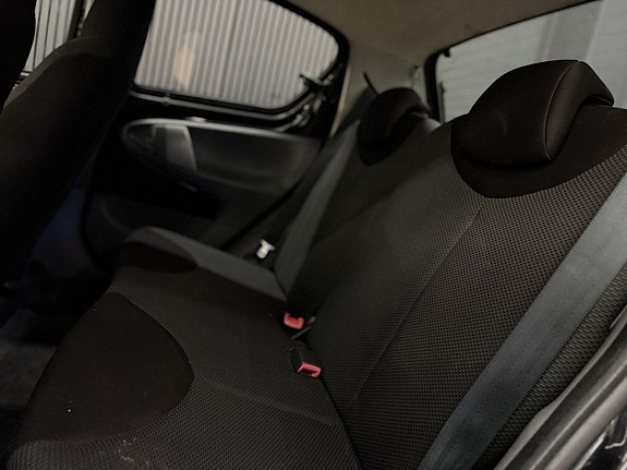 Toyota Aygo 15 of 24